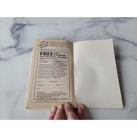 Harlequin's Romantic Short Stories - Picture 8 of 10